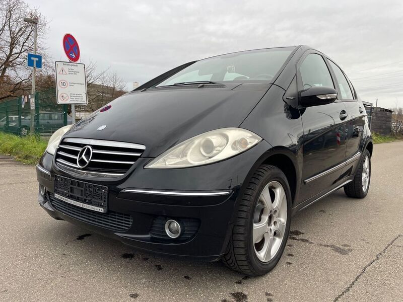 Posthellgrau Gebraucht 2004 Mercedes A150 Kleinwagen | 2.600 € (Fairer Preis) - Bild 1/4