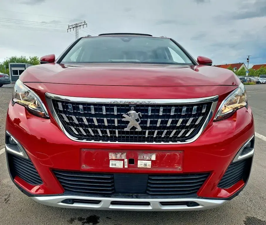 Gebraucht Peugeot 5008 Allure 131 PS (96 kW) 2020 Rot SUV