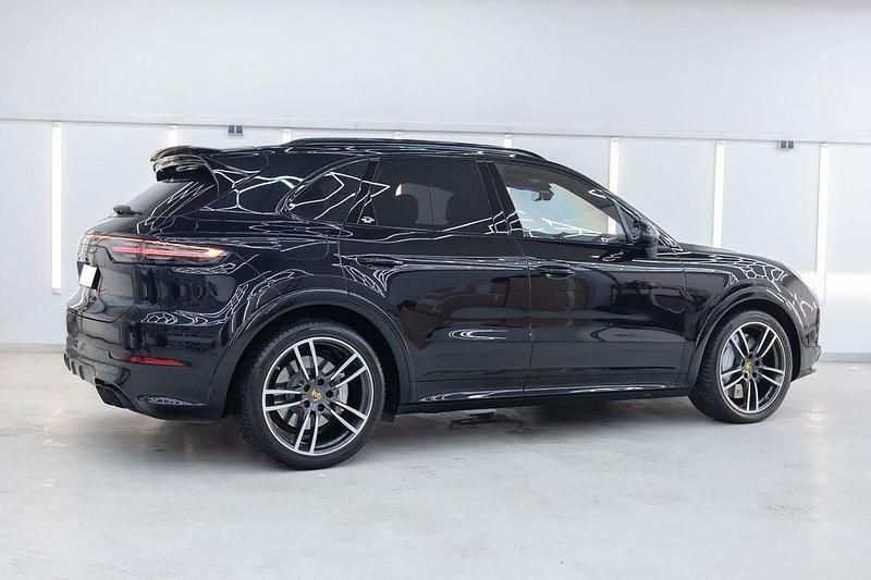 Gebraucht Porsche Cayenne Turbo 549 PS (403 kW) 2018 Schwarz SUV