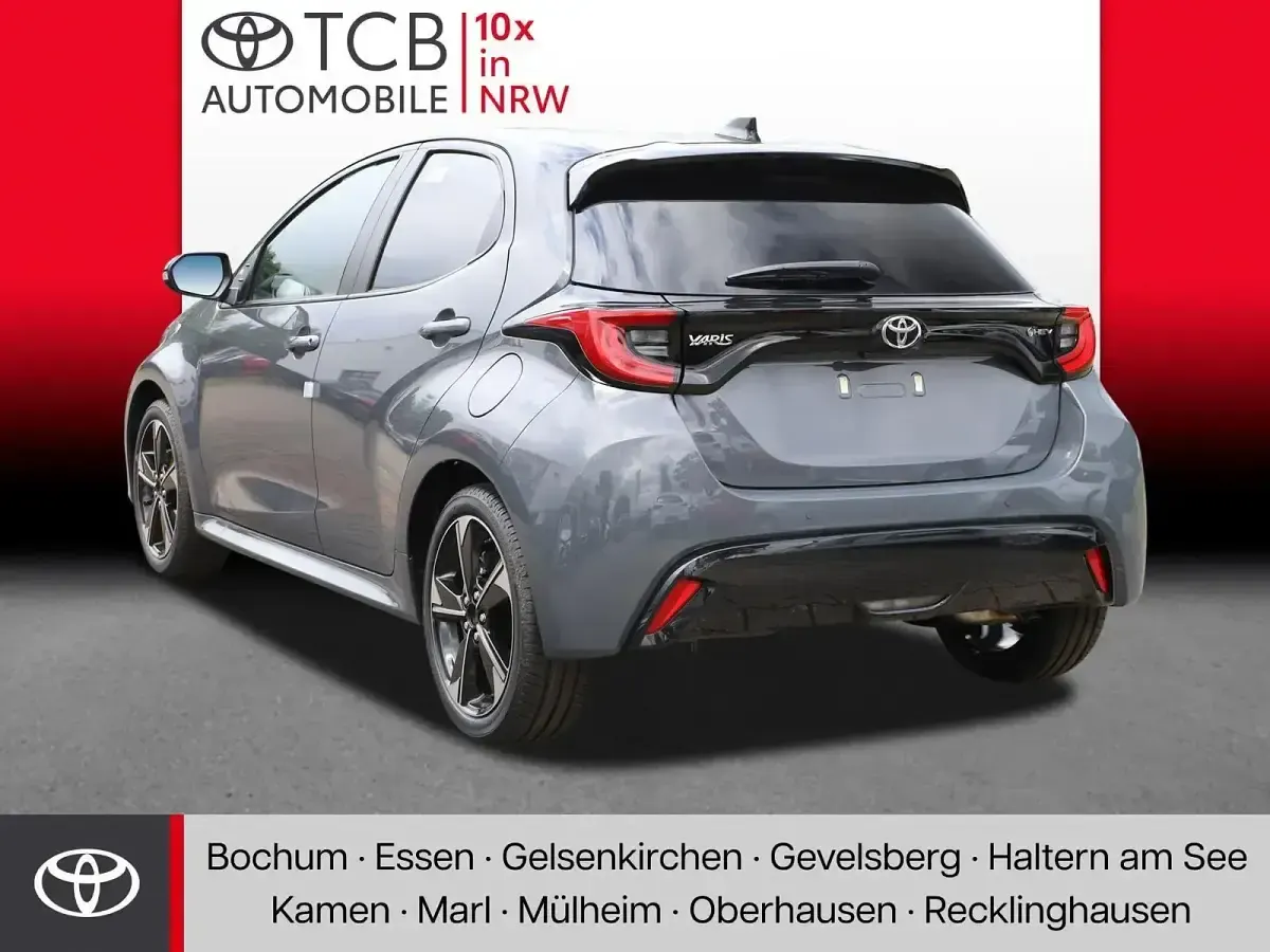 Neu Toyota Yaris Lounge 131 PS (96 kW) 2026 Schwarz Kleinwagen