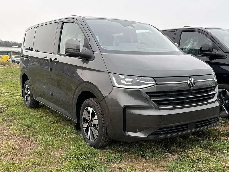 Neu VW T7 Style 150 PS (110 kW) 2026 Graphite dust metallic Van