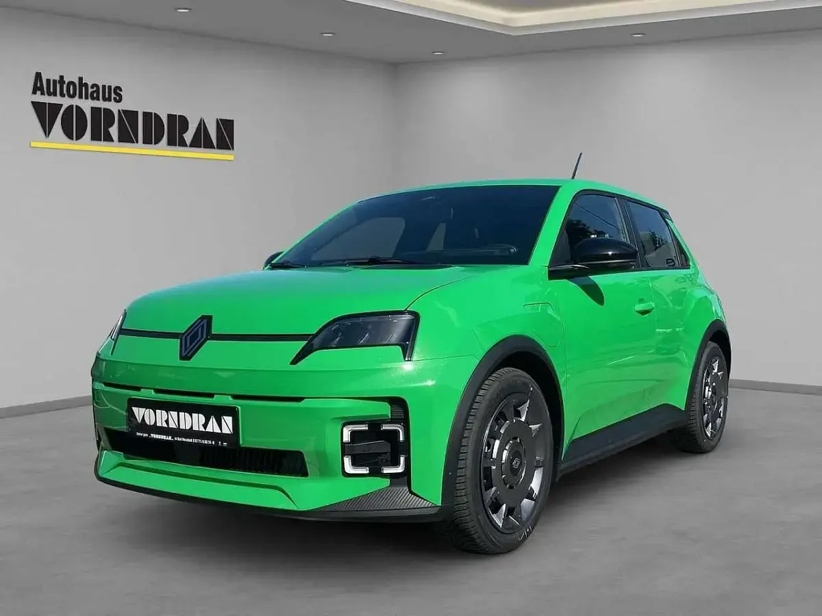 Neu Renault 5 E-Tech Evolution 89 kW (122 PS) 2026 Pop green metallic Kleinwagen