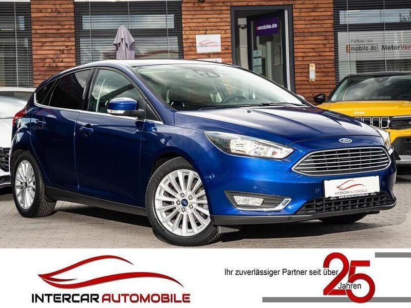 Indicblau metallic Gebraucht 2018 Ford Focus Titanium Limousine | 8.950 € (Guter Preis) - Bild 1/4