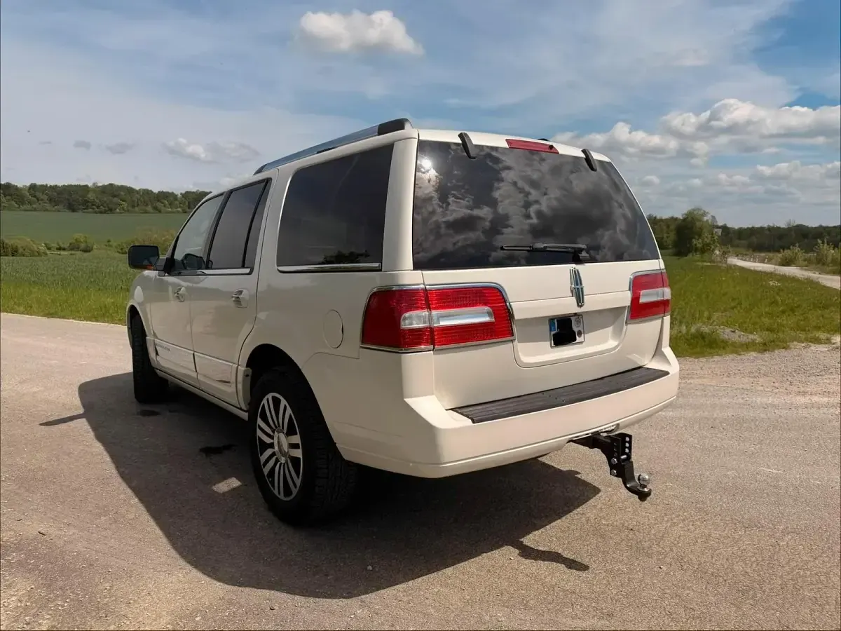 Gebraucht Lincoln Navigator 305 PS (224 kW) 2007 Weiß SUV