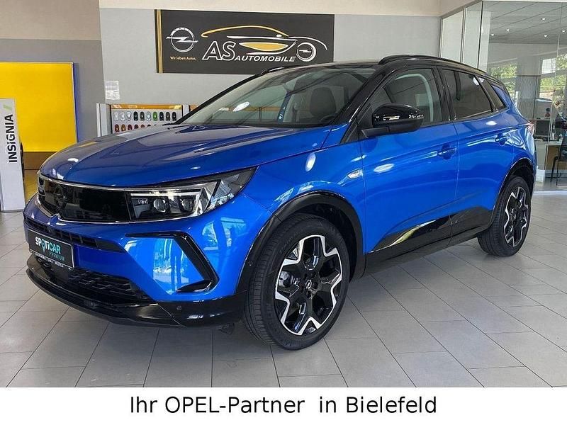 Blau/metallic lackierung drei sc (metallic) Gebraucht 2023 Opel Grandland X SUV | 25.990 € (Fairer Preis) - Bild 1/4