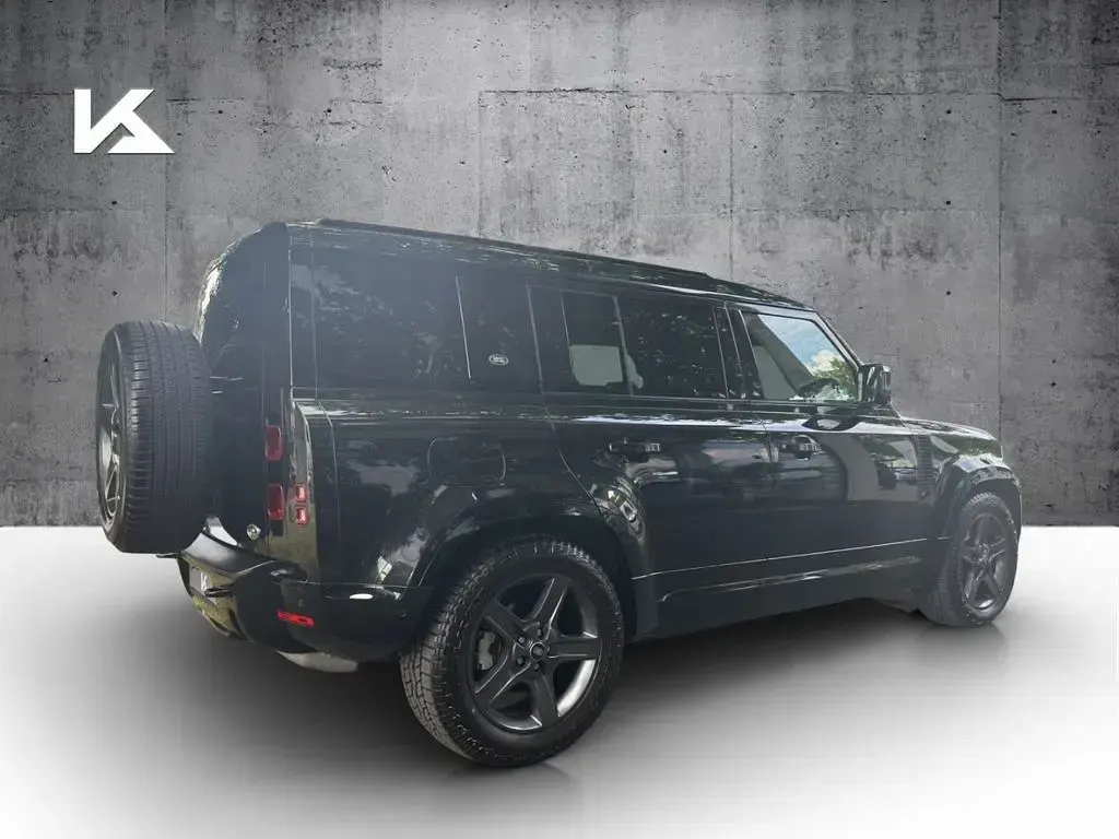 Gebraucht Land Rover Defender Black Edition 249 PS (183 kW) 2022 Schwarz SUV