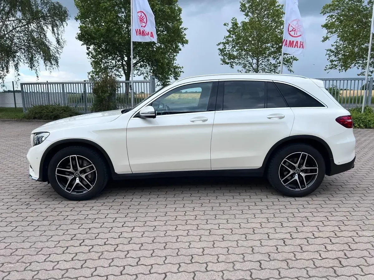 Gebraucht Mercedes GLC350 AMG 258 PS (189 kW) 2017 Weiß SUV