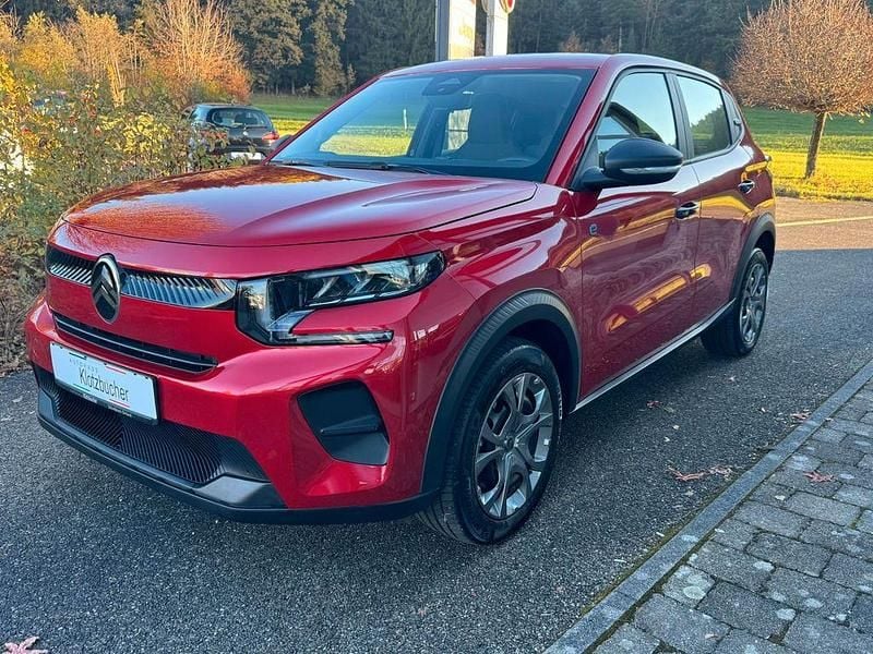 Rot Gebraucht 2024 Citroën e-C3 Limousine | 19.900 € (Superpreis) - Bild 1/4