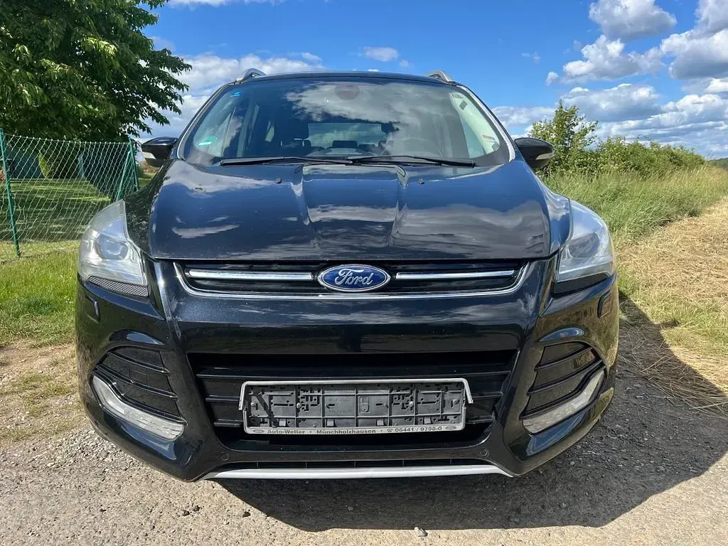 Gebraucht Ford Kuga Trend 163 PS (119 kW) 2013 Schwarz SUV