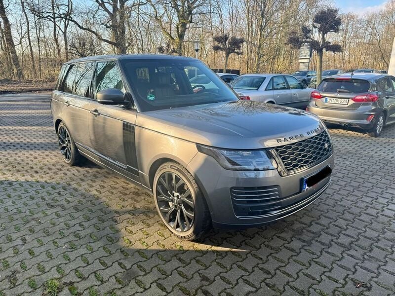 Corris grey Gebraucht 2018 Land Rover Range Rover Vogue SUV | 45.590 € (Fairer Preis) - Bild 1/4