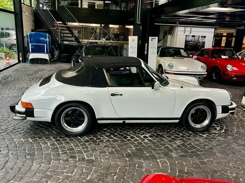 Gebraucht Porsche 911 218 PS (160 kW) 1983 Grand prix weiß Cabrio