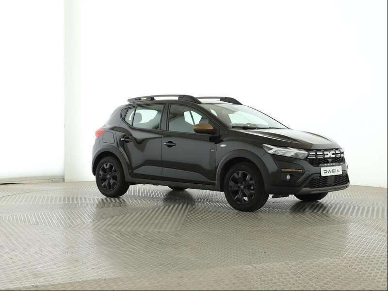 Perlmuttschwarz metallic Gebraucht 2024 Dacia Sandero Extreme Kleinwagen | 18.990 € (Fairer Preis) - Bild 1/4