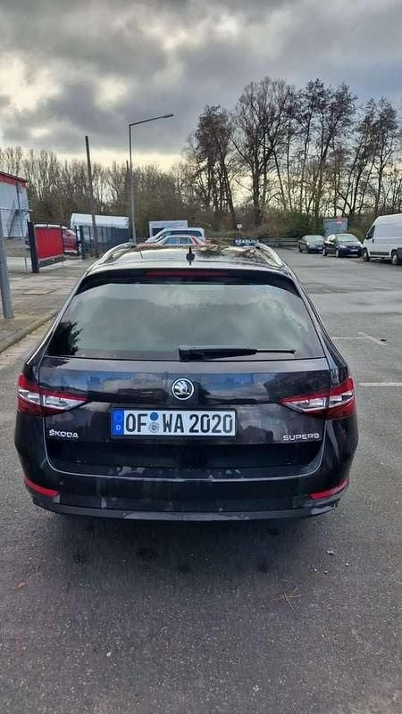 Gebraucht Skoda Superb Style 150 PS (110 kW) 2019 Schwarz Kombi