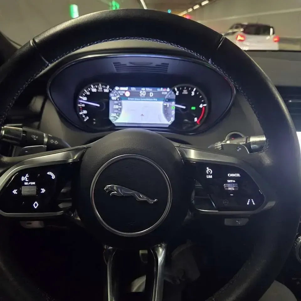 Usata Jaguar E-Pace 163 CV (119 kW) 2022 SUV