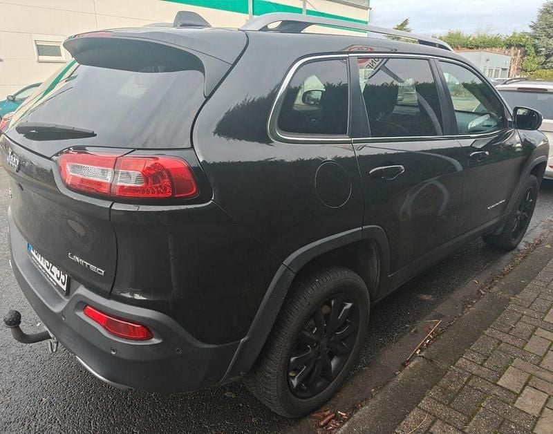 Gebraucht Jeep Cherokee Limited 200 PS (147 kW) 2016 Schwarz SUV