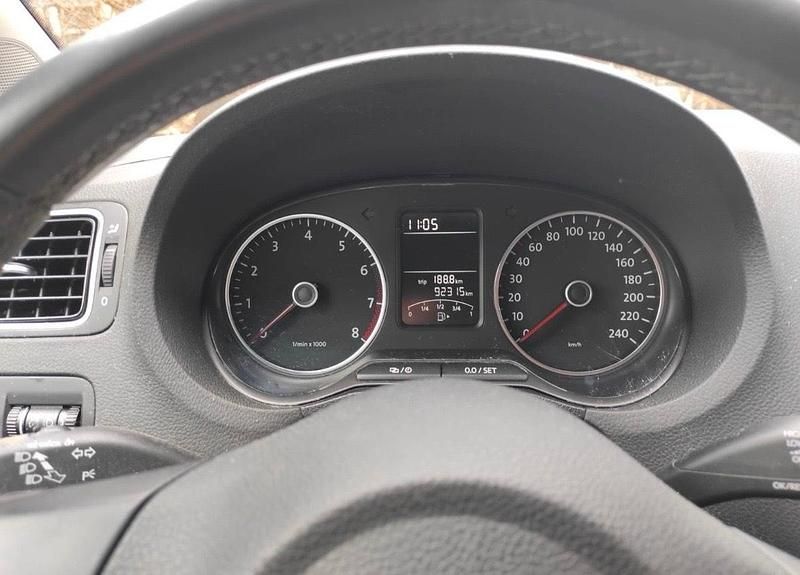 Gebraucht VW Polo 69 PS (50 kW) 2014 Grau Kleinwagen