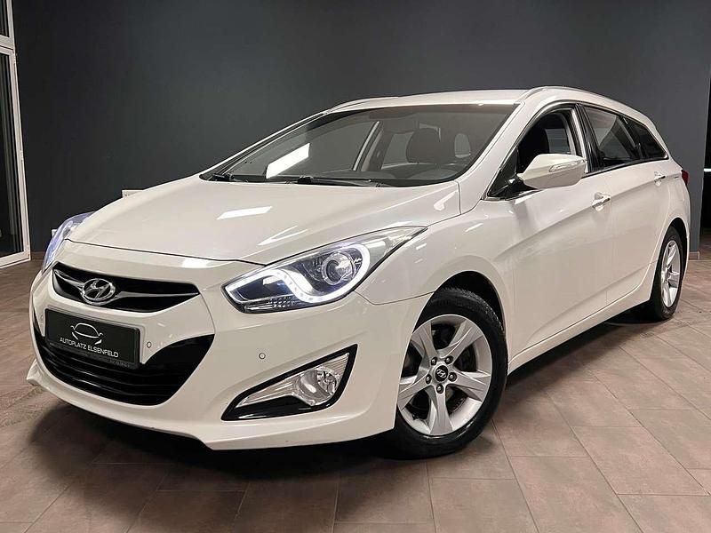 Gebraucht Hyundai i40 Edition 135 PS (99 kW) 2014 Weiß Kombi