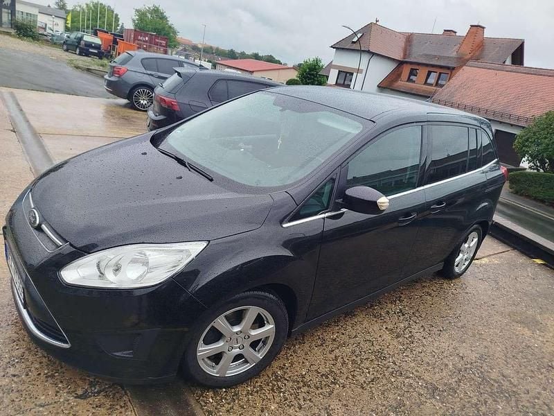 Schwarz Gebraucht 2011 Ford Grand C-Max Trend Van / Kleinbus | 5.999 € (Teuer) - Bild 1/4