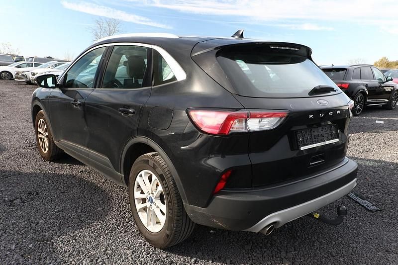 Gebraucht Ford Kuga Titanium 150 PS (110 kW) 2024 Obsidianschwarz metallic SUV