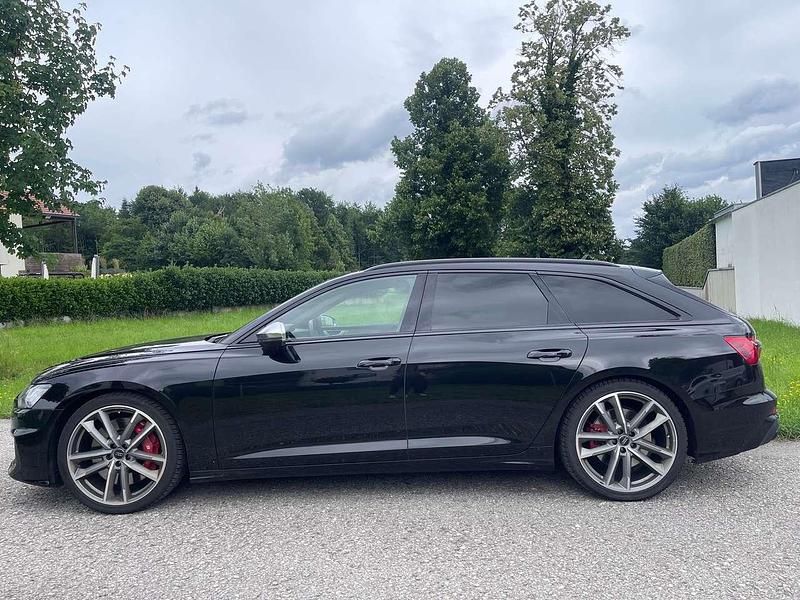 Schwarz Gebraucht 2020 Audi S6 Ambiente Kombi | 42.500 € (Fairer Preis) - Bild 1/4
