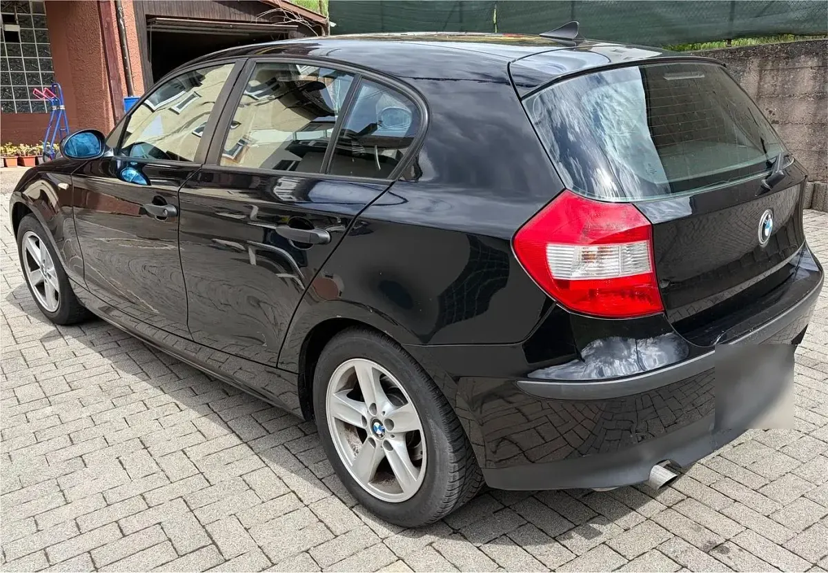 Usata BMW 116 116 CV (85 kW) 2006 Nero Utilitaria