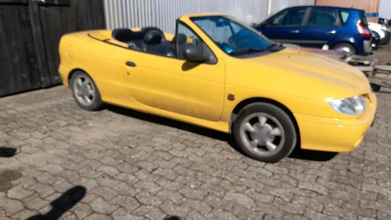 Gelb Gebraucht 1997 Renault Mégane Cabriolet Cabrio | 1.200 € (Fairer Preis) - Bild 1/1
