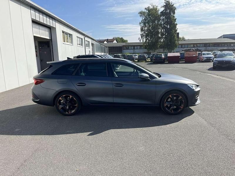 Gebraucht Cupra Leon 150 PS (110 kW) 2023 Grau Limousine