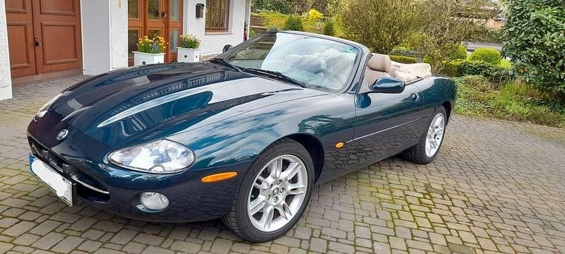 Gebraucht Jaguar XK8 284 PS (208 kW) 2002 Grün Cabrio