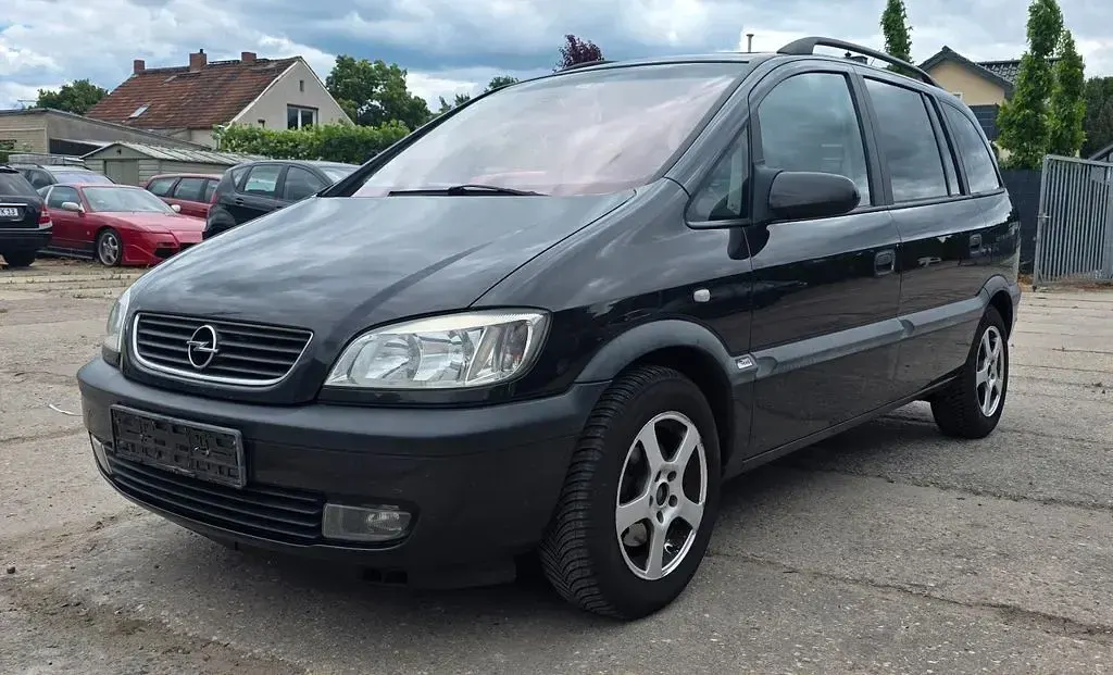 Gebraucht Opel Zafira Elegance 147 PS (108 kW) 2001 Schwarz Van / Kleinbus