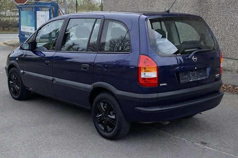 Gebraucht Opel Zafira Selection 97 PS (71 kW) 2001 Blau Van / Kleinbus