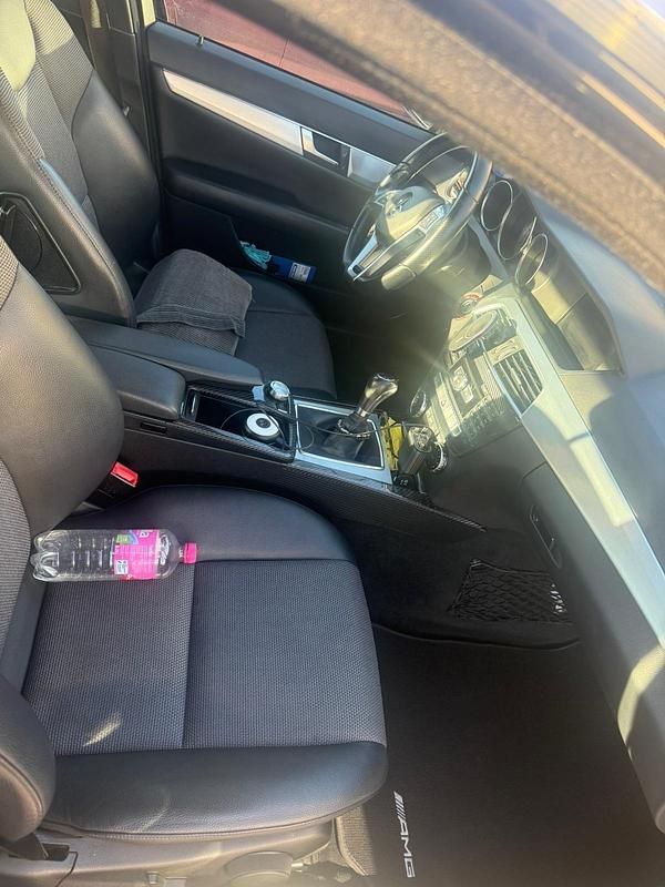 Gebraucht Mercedes 220 170 PS (125 kW) 2011 Schwarz Limousine