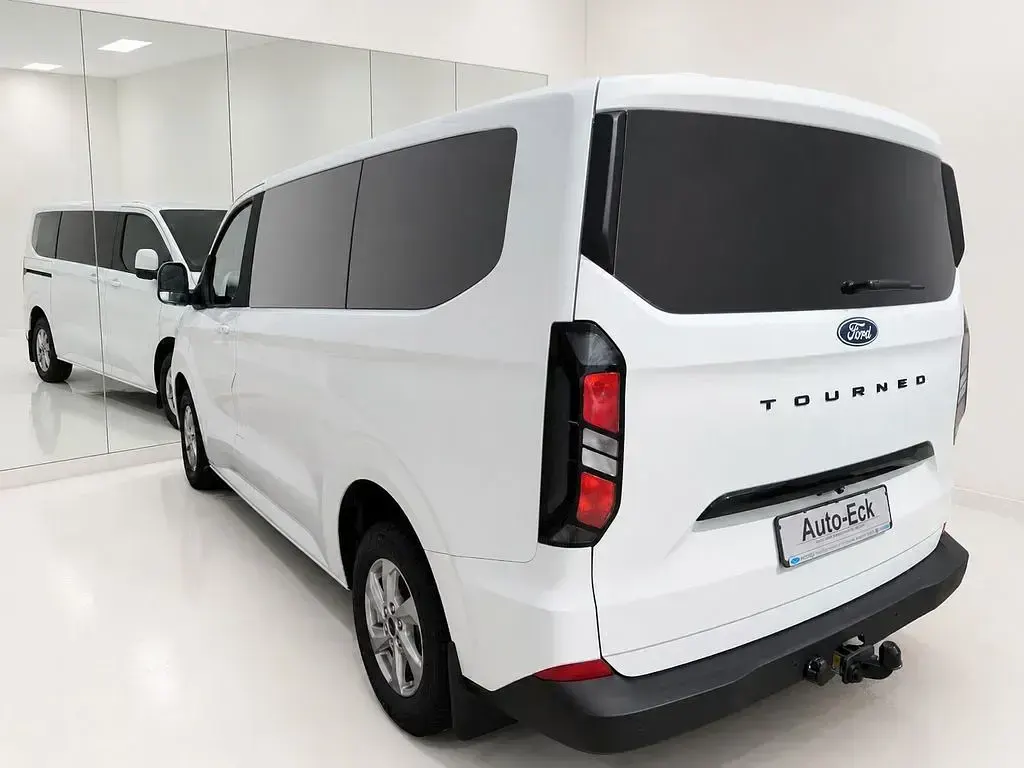 Neu Ford Tourneo 136 PS (100 kW) 2025 Weiß Van / Kleinbus