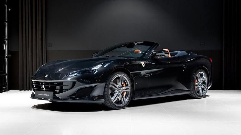 Second-hand Ferrari Portofino 600 CP (441 kW) 2019 Negru Cabrio