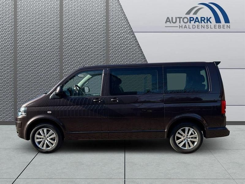 Gebraucht VW Transporter Highline 179 PS (131 kW) 2015 Dark wood perleffekt Van