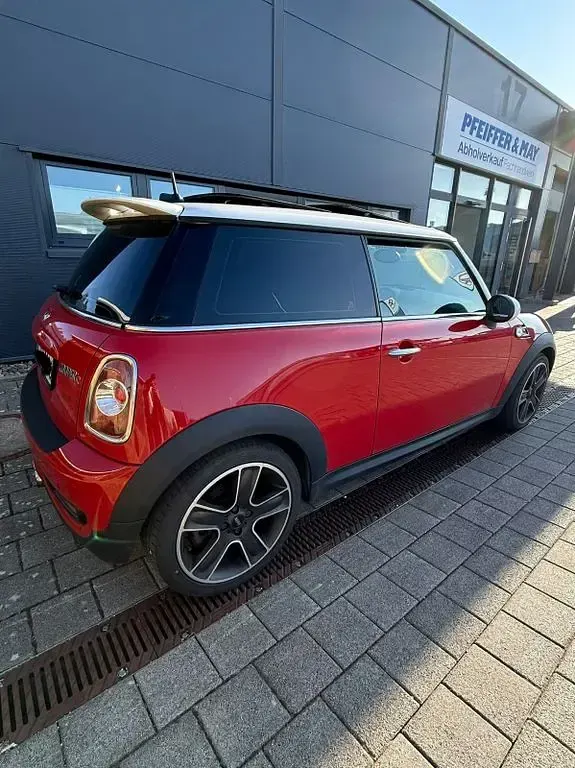 Gebraucht Mini Cooper S Coupé 184 PS (135 kW) 2011 Rot Coupé