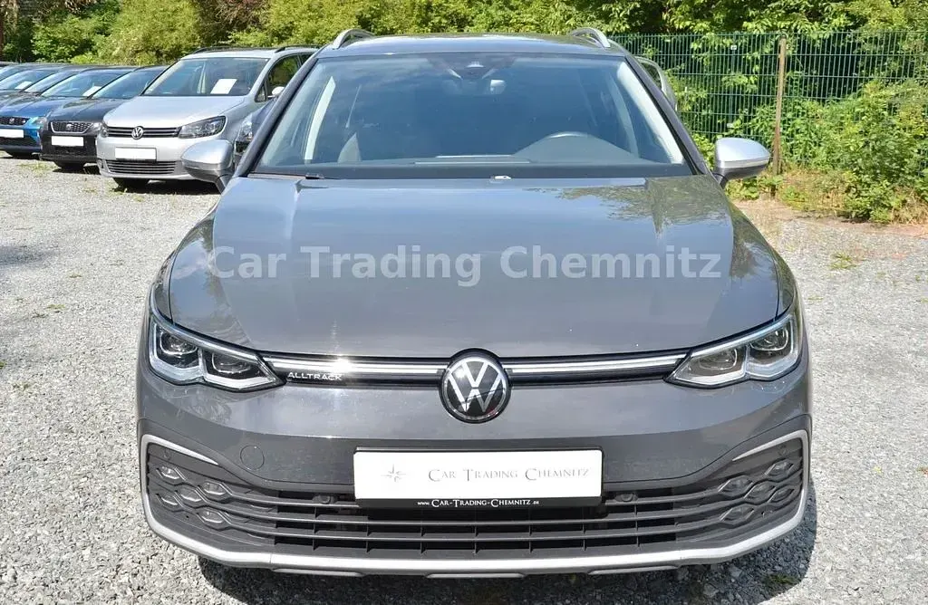 Gebraucht VW Golf Alltrack 200 PS (147 kW) 2021 Uranograu/cinza urano Kombi