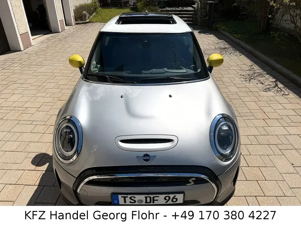 Gebraucht Mini Cooper SE Classic 135 kW (184 PS) 2023 Silber Kleinwagen