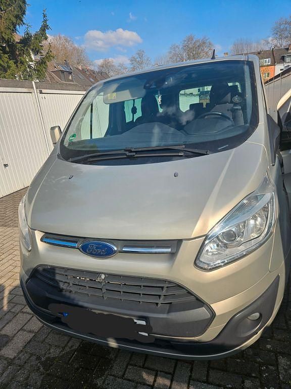 Gebraucht Ford Tourneo 125 PS (91 kW) 2013 Beige Van / Kleinbus