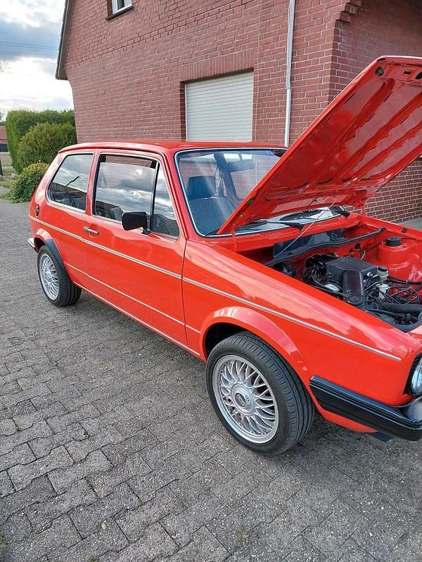 Rot Gebraucht 1982 VW Golf I Limousine | 11.000 € - Bild 1/4