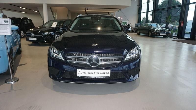 Andere Gebraucht 2020 Mercedes C300e Limousine | 25.894 € (Superpreis) - Bild 1/4