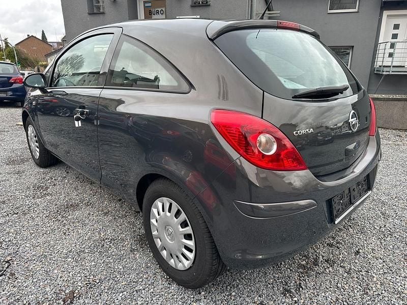 Gebraucht Opel Corsa Selection 69 PS (50 kW) 2014 Grau Limousine
