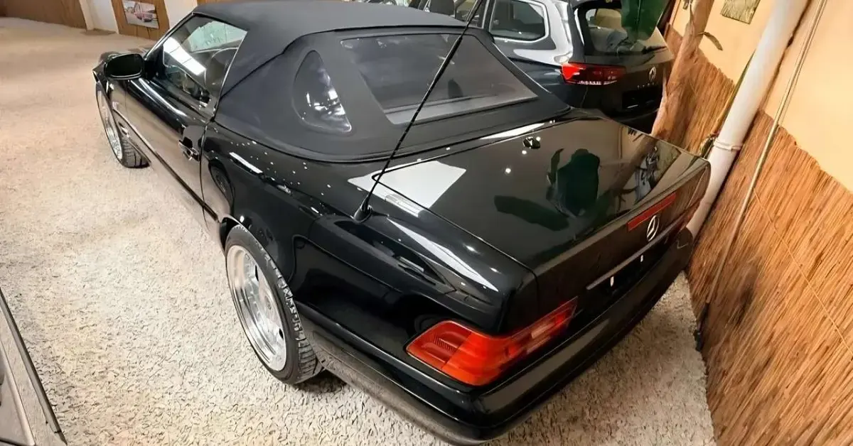Second-hand Mercedes SL320 224 CP (164 kW) 1999 Negru Cabrio