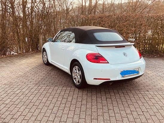 Gebraucht VW Beetle Allstar 105 PS (77 kW) 2016 Weiß Kleinwagen