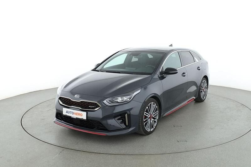 Grau Gebraucht 2021 Kia ProCeed Kleinwagen | 26.290 € (Fairer Preis) - Bild 1/3