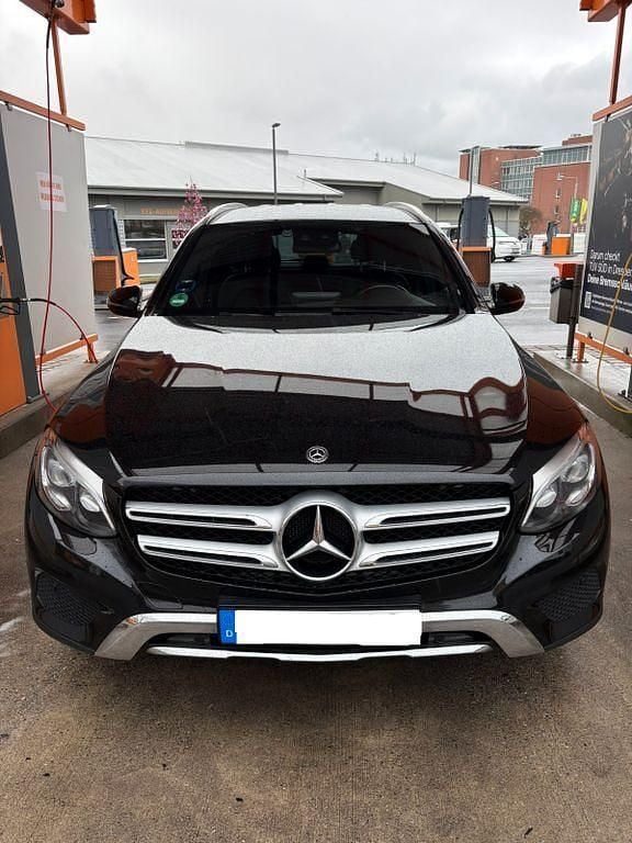Gebraucht Mercedes GLC220 170 PS (125 kW) 2018 Schwarz SUV