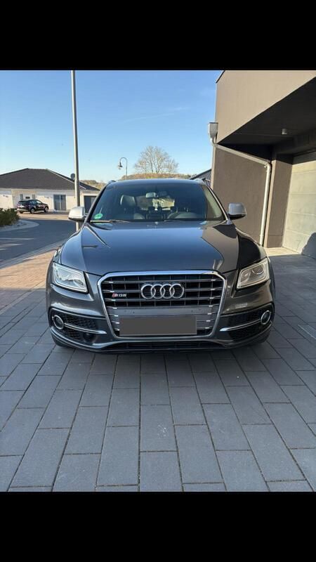 Grau Gebraucht 2016 Audi SQ5 Competition SUV | 21.900 € (Guter Preis) - Bild 1/4