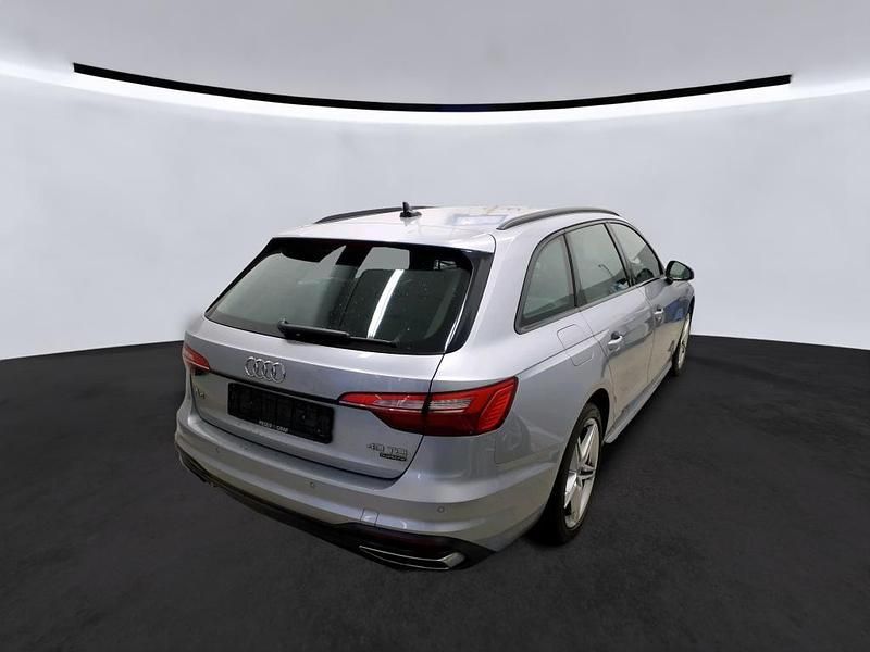 Gebraucht Audi A4 Ambiente 204 PS (150 kW) 2022 Silber Kombi