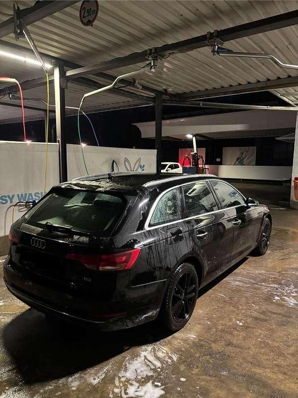 Gebraucht Audi A4 150 PS (110 kW) 2016 Schwarz Kombi