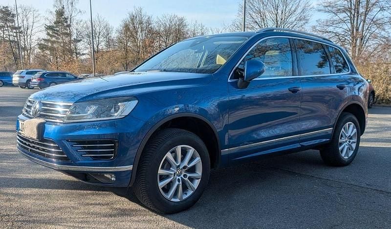 Gebraucht VW Touareg Exclusive 262 PS (192 kW) 2016 Blau SUV
