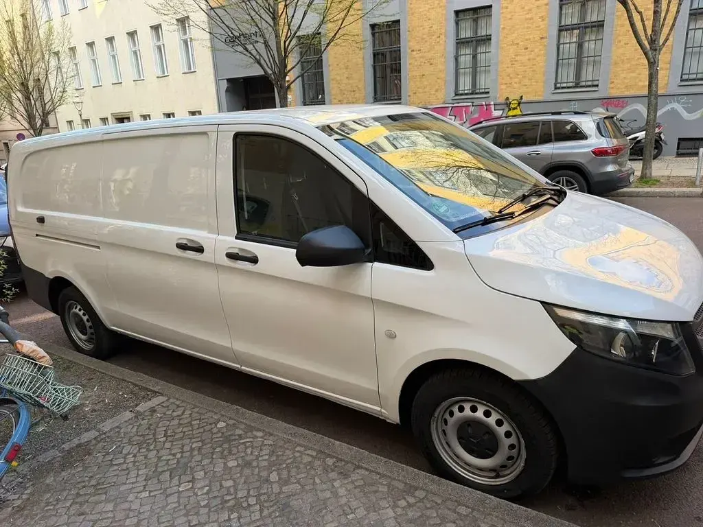 Gebraucht Mercedes Vito 102 PS (75 kW) 2022 Schwarz Van